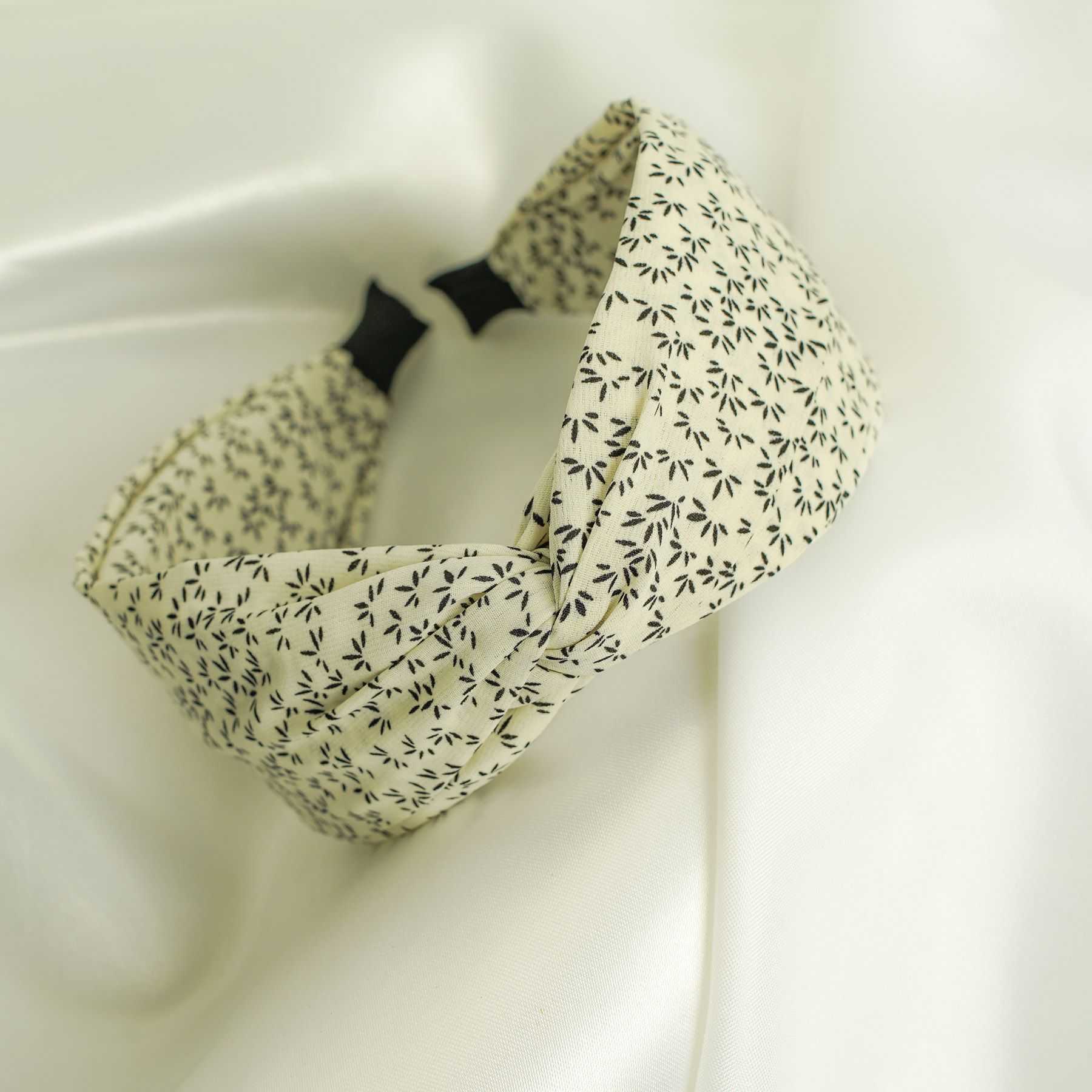TULIP HEADBAND - WHITE
