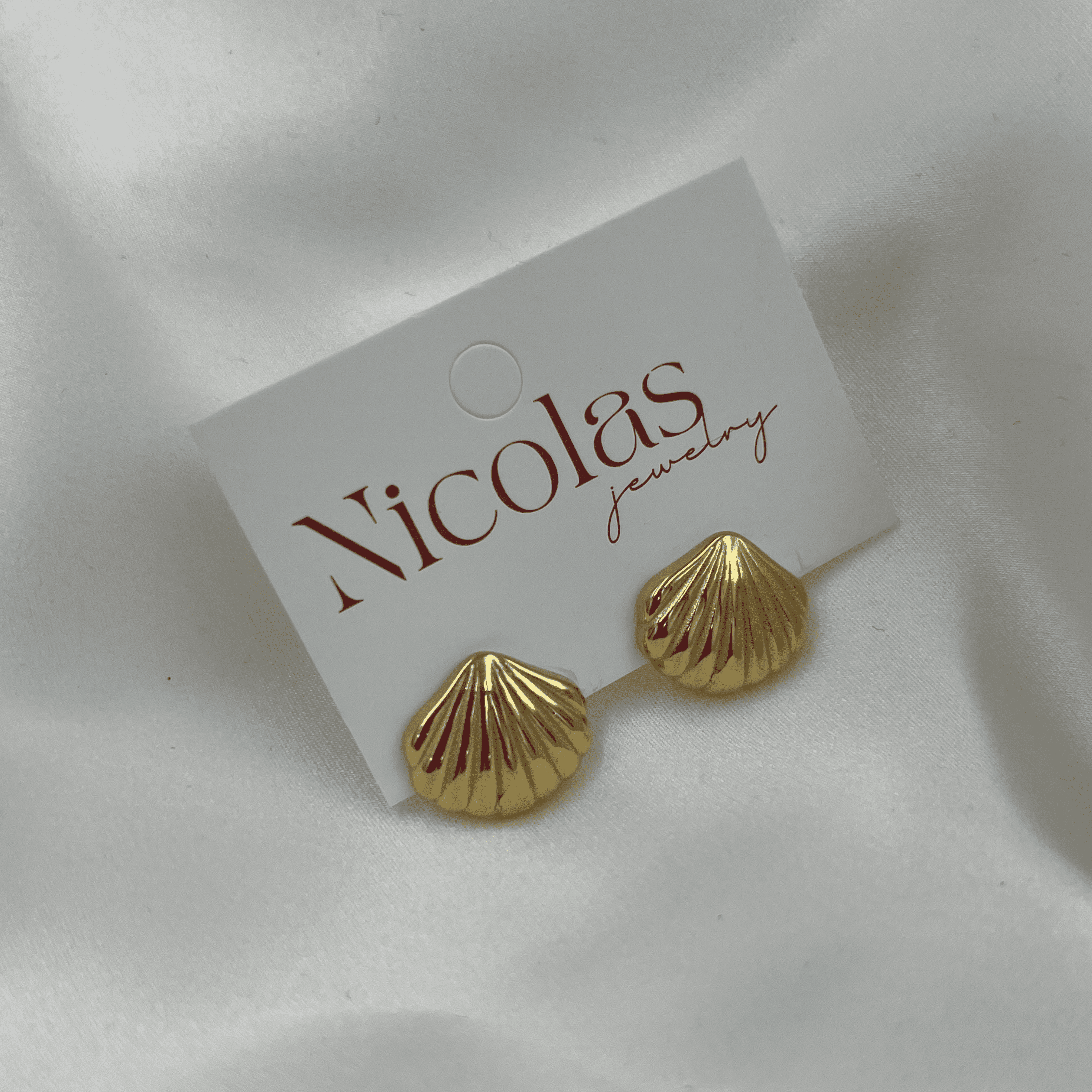 MINI SHELLS GOLD EARRINGS
