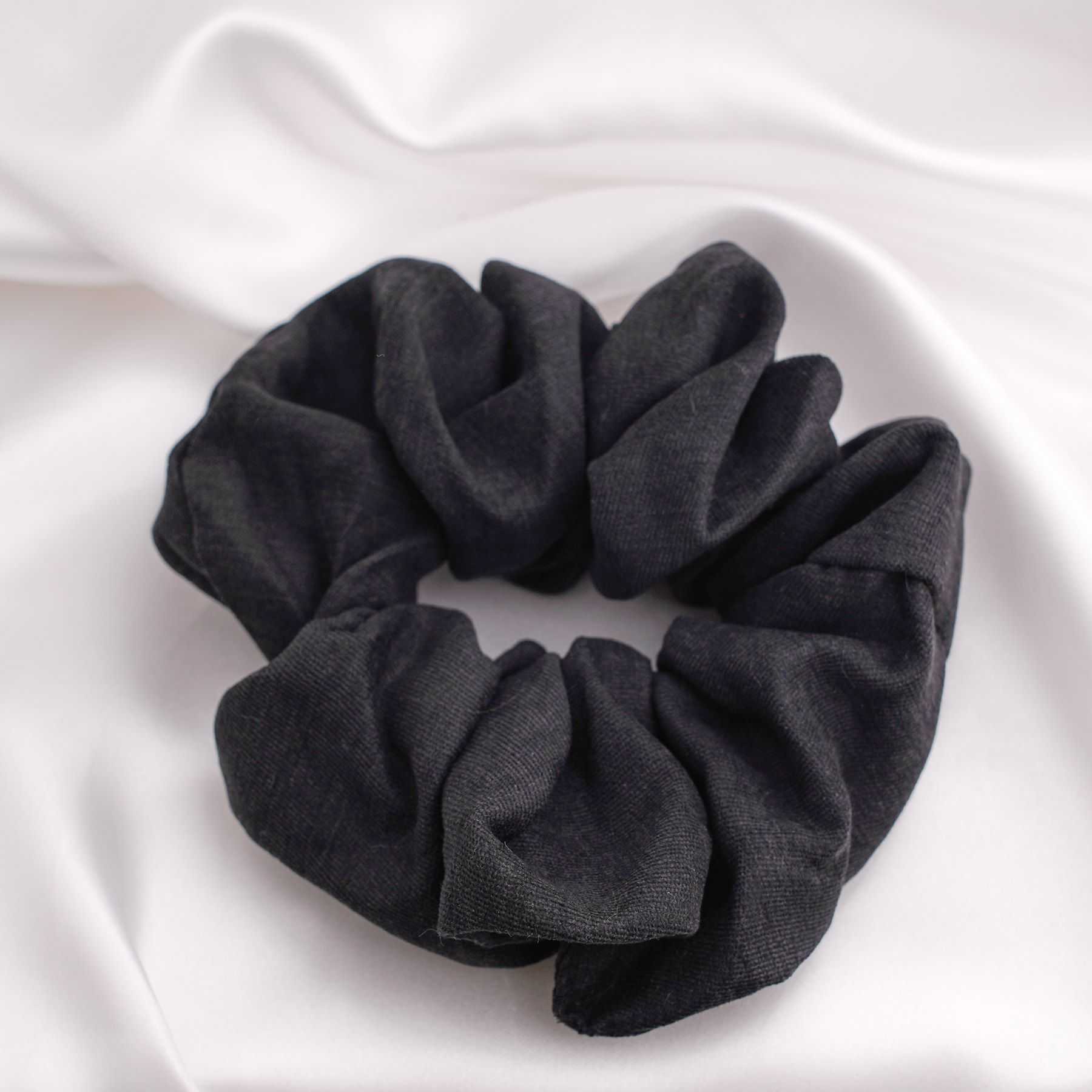 CATHERINE SCRUNCHIE - BLACK 
