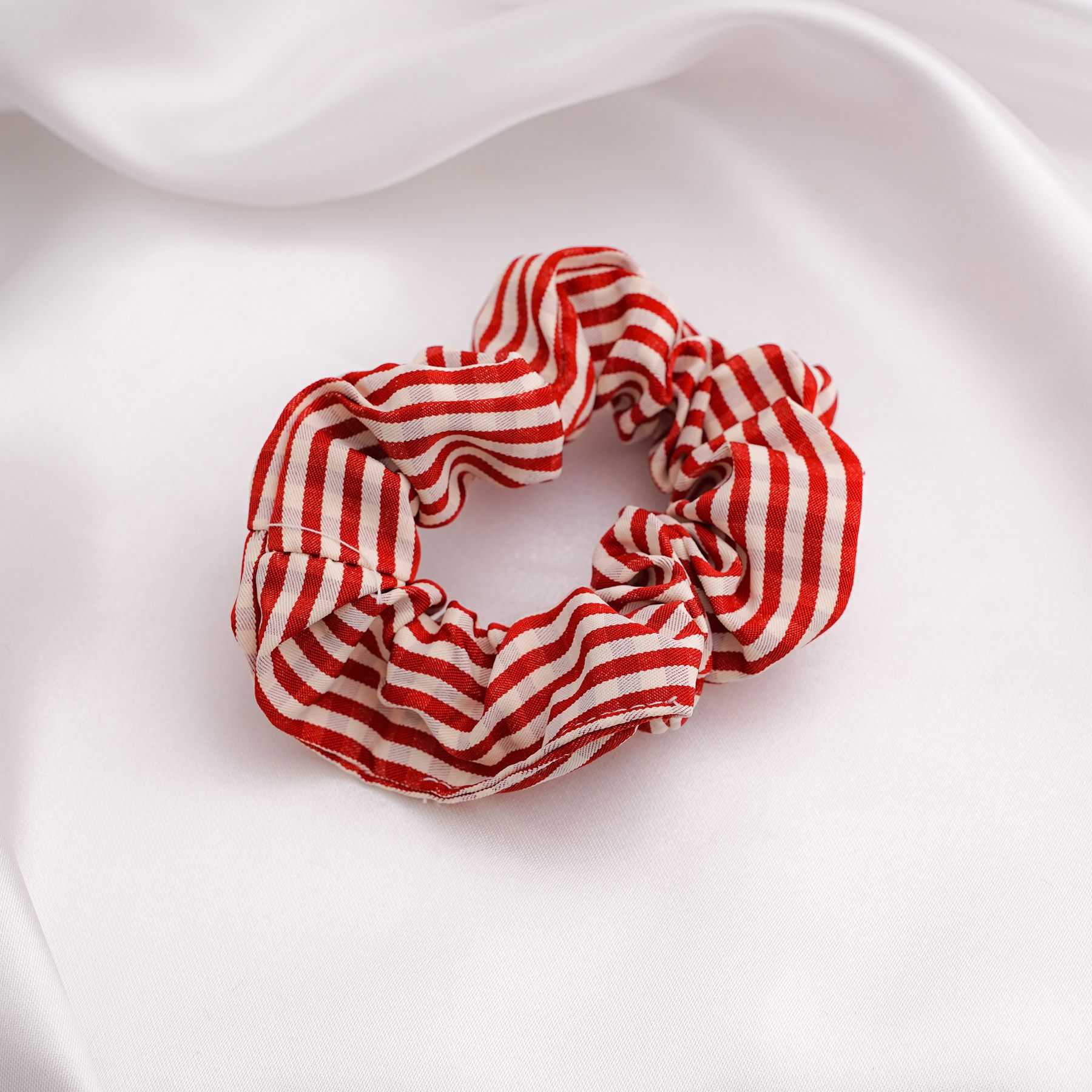 ELIZA SCRUNCHIE - RED
