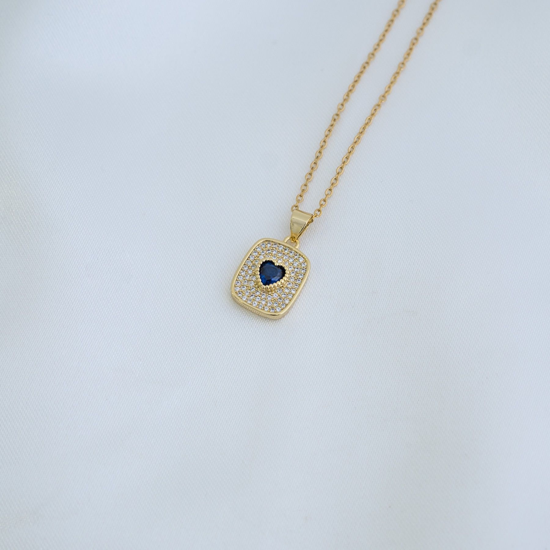 I LOVE YOU NECKLACE - GOLD & BLUE ' - ' ΜΕΝΤΑΓΙΟΝ