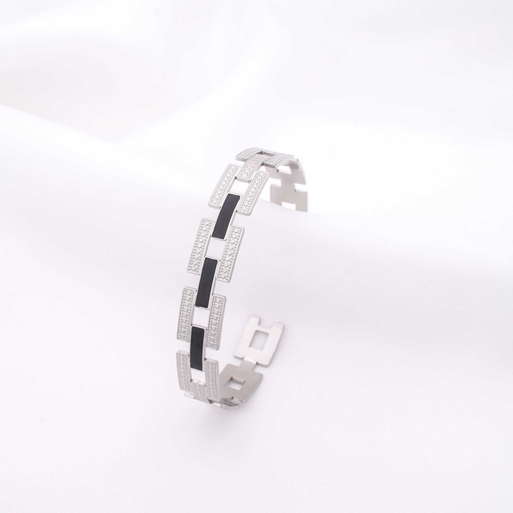 ROME HANDCUFF - SILVER