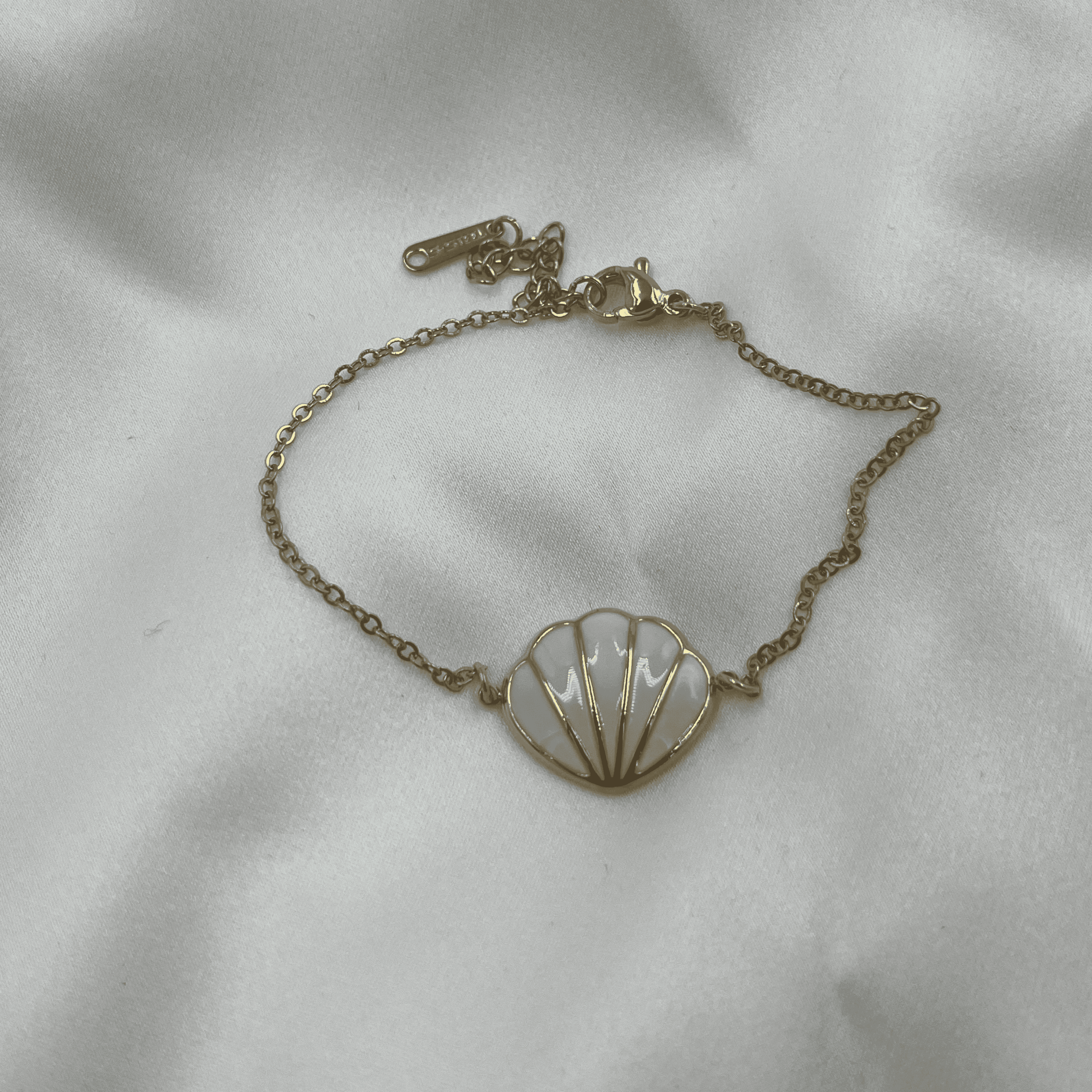AQUA WHITE BRACELET