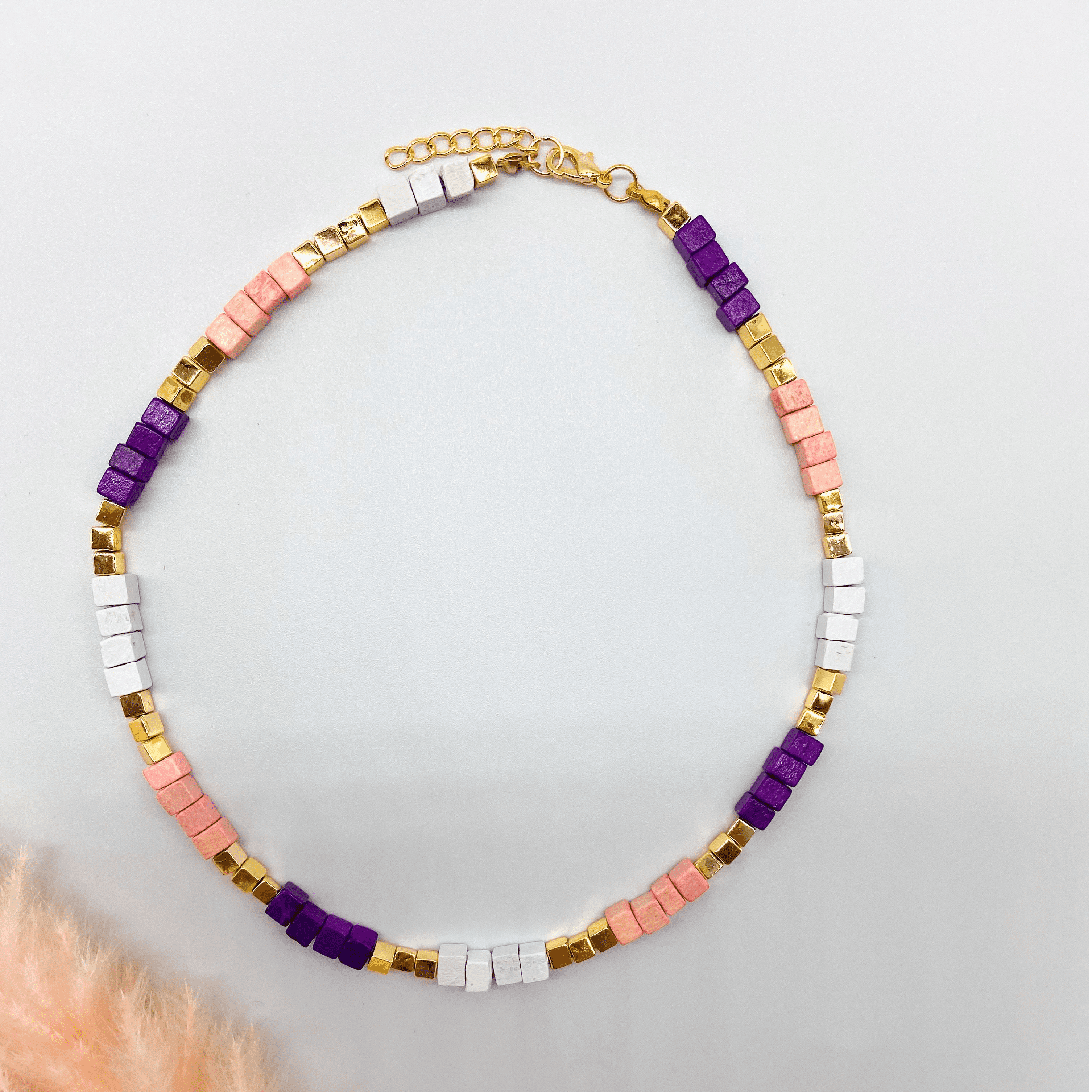 SKOPELOS NECKLACE - WHITE PINK & PURPLE 