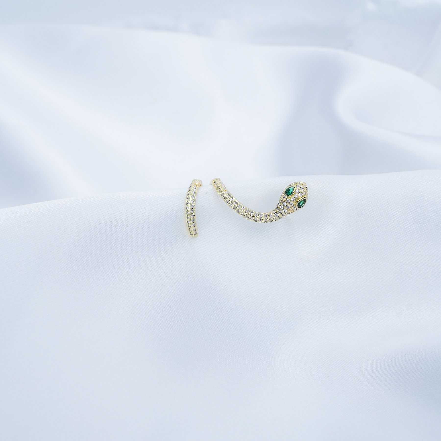 HARMONIA CLIMBER EARRING - GOLD