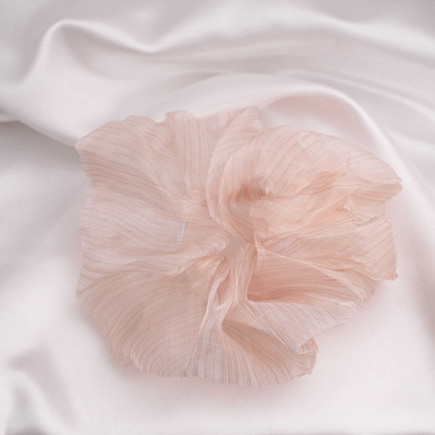 BELLARINA SCRUNCHIE - BABY PINK 