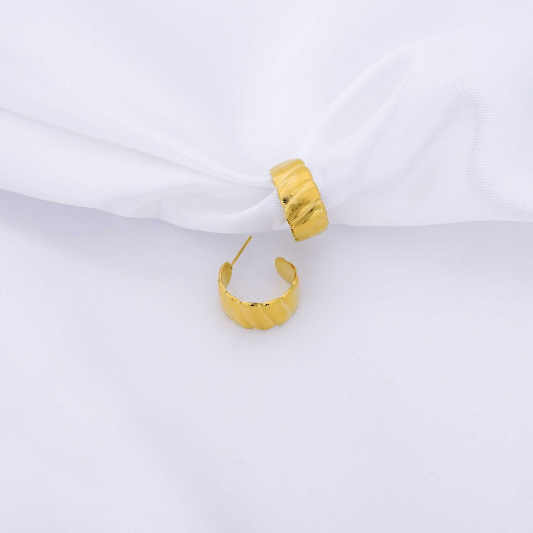 FROZEN HOOPS - GOLD