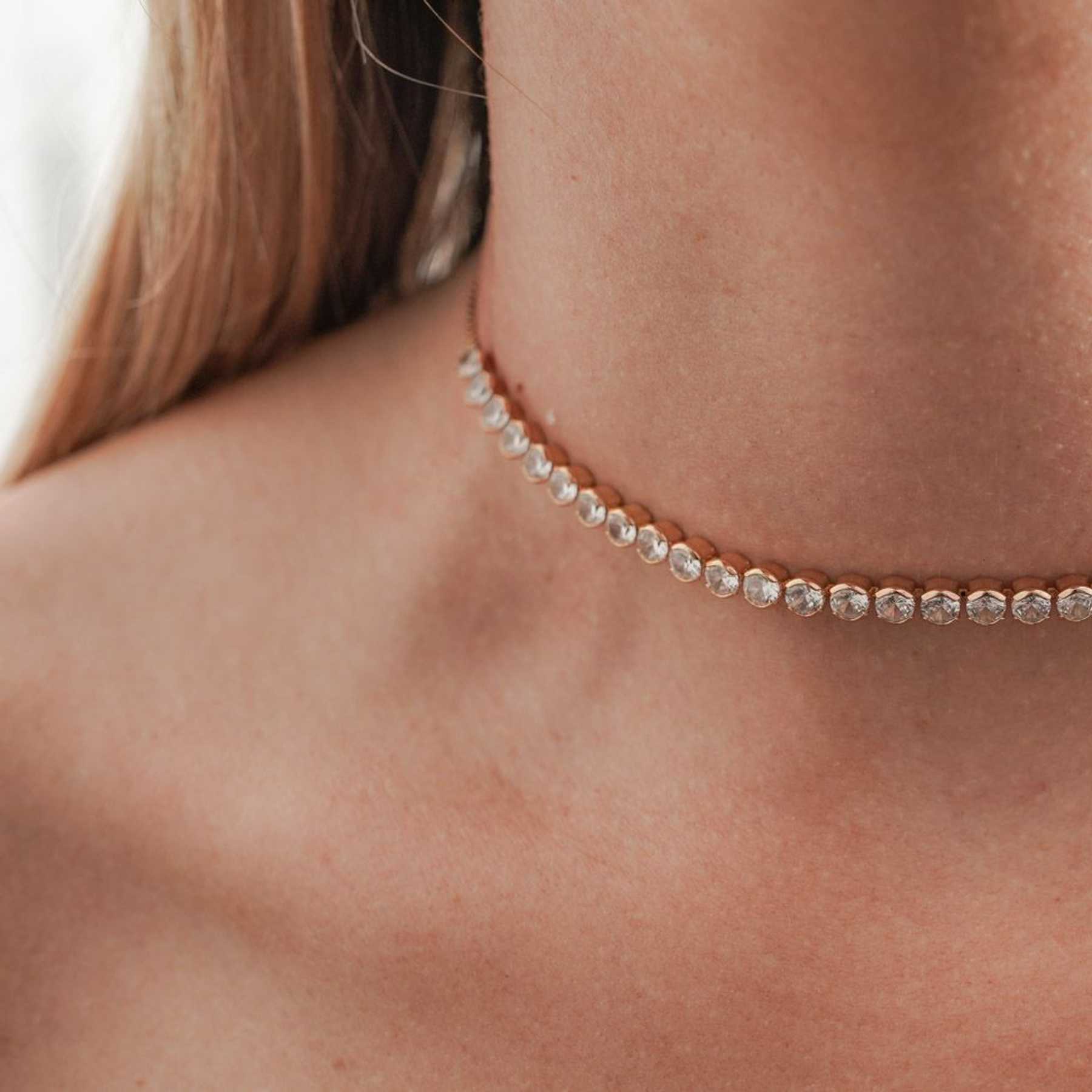 ARIANNA CHOKER NECKLACE - GOLD
