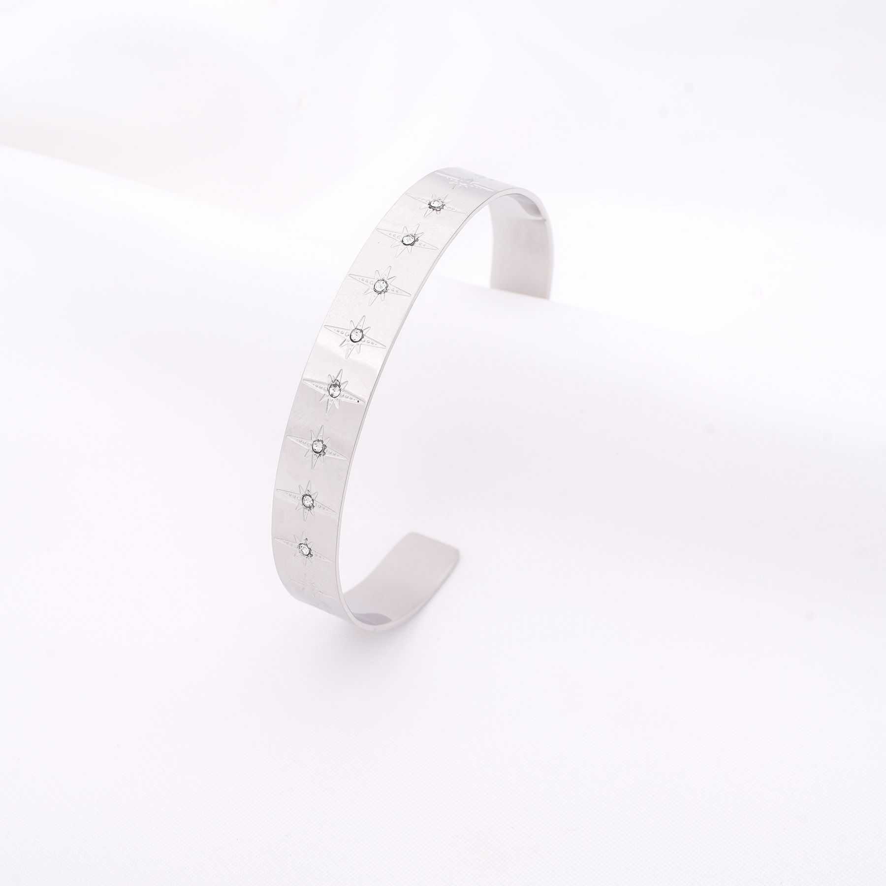 CARINA HANDCUFF - SILVER