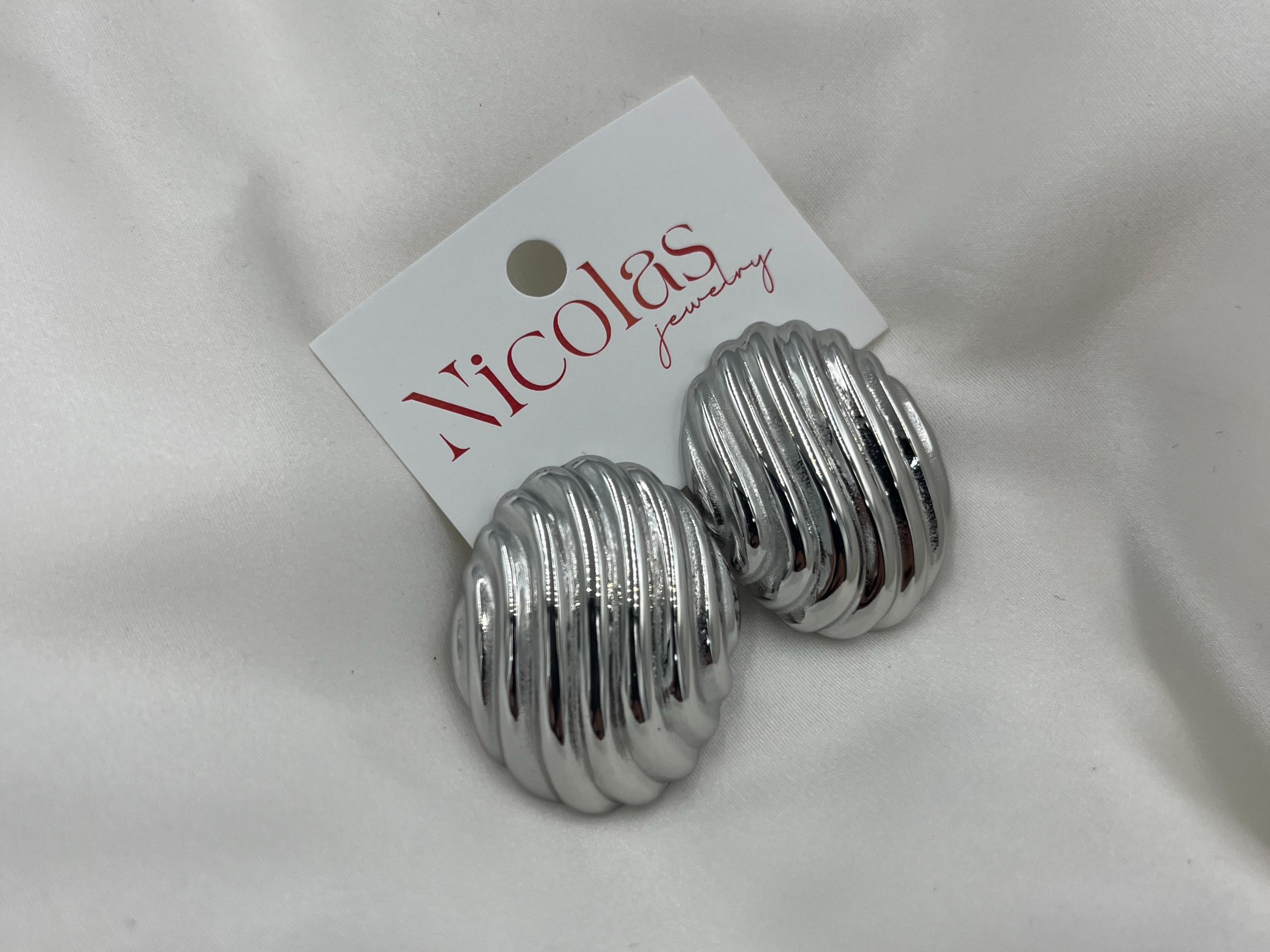 HAILEY SILVER EARRINGS ' - ' ΚΡΕΜΑΣΤΑ