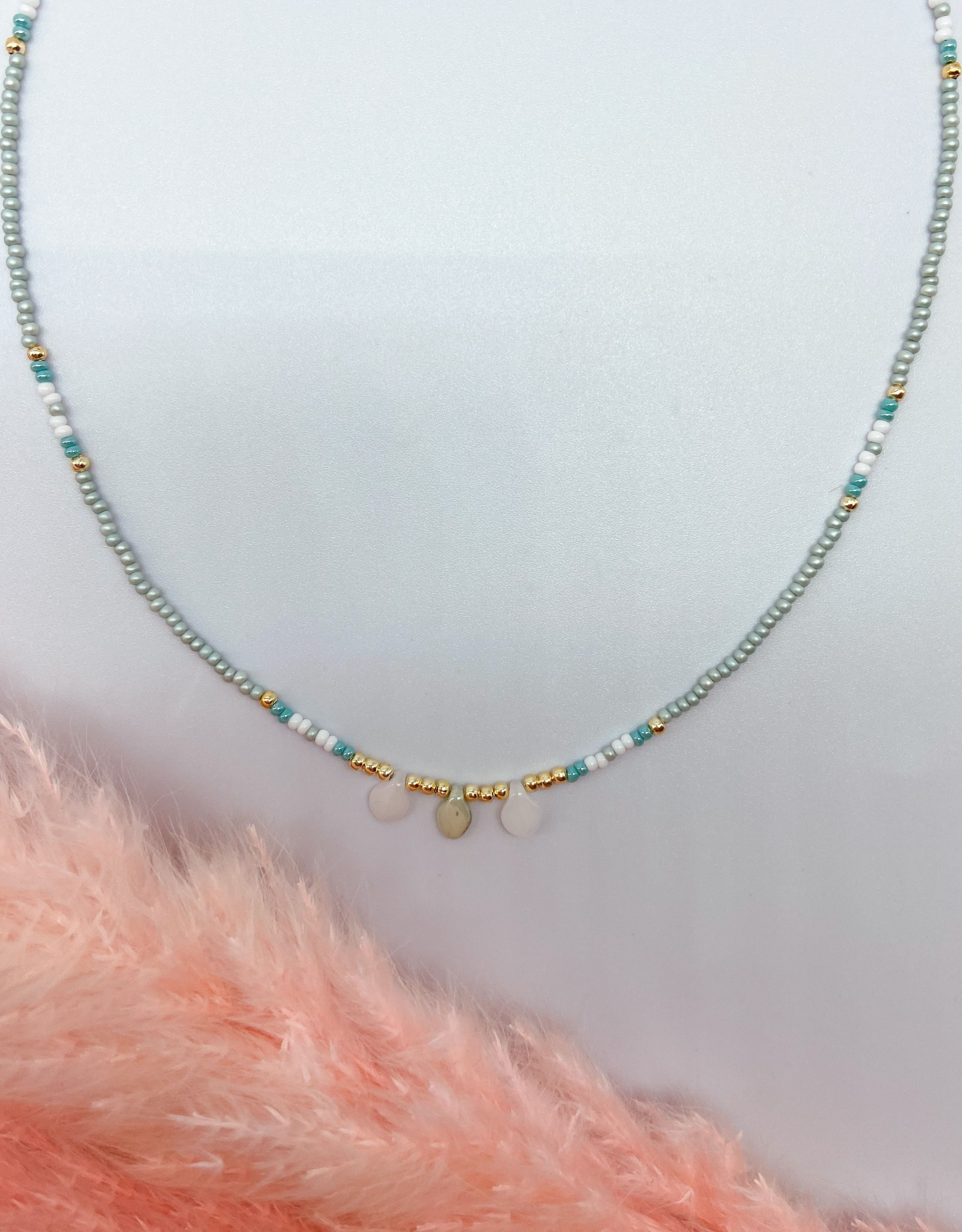 CELINE NECKLACE - TURQUOISE ' - ' ΜΕ ΧΑΝΤΡΕΣ