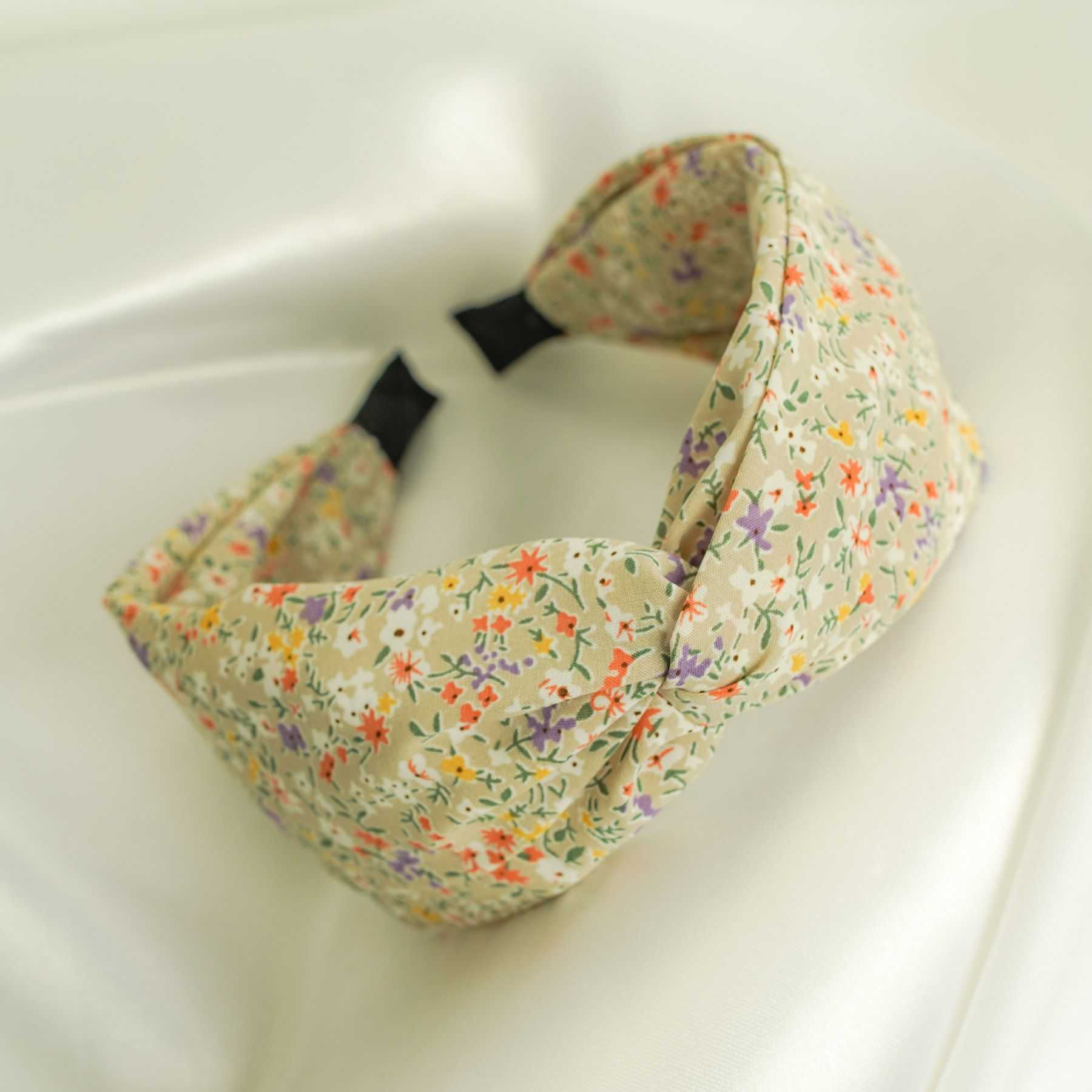 BLOSSOM HEADBAND - BEIGE 