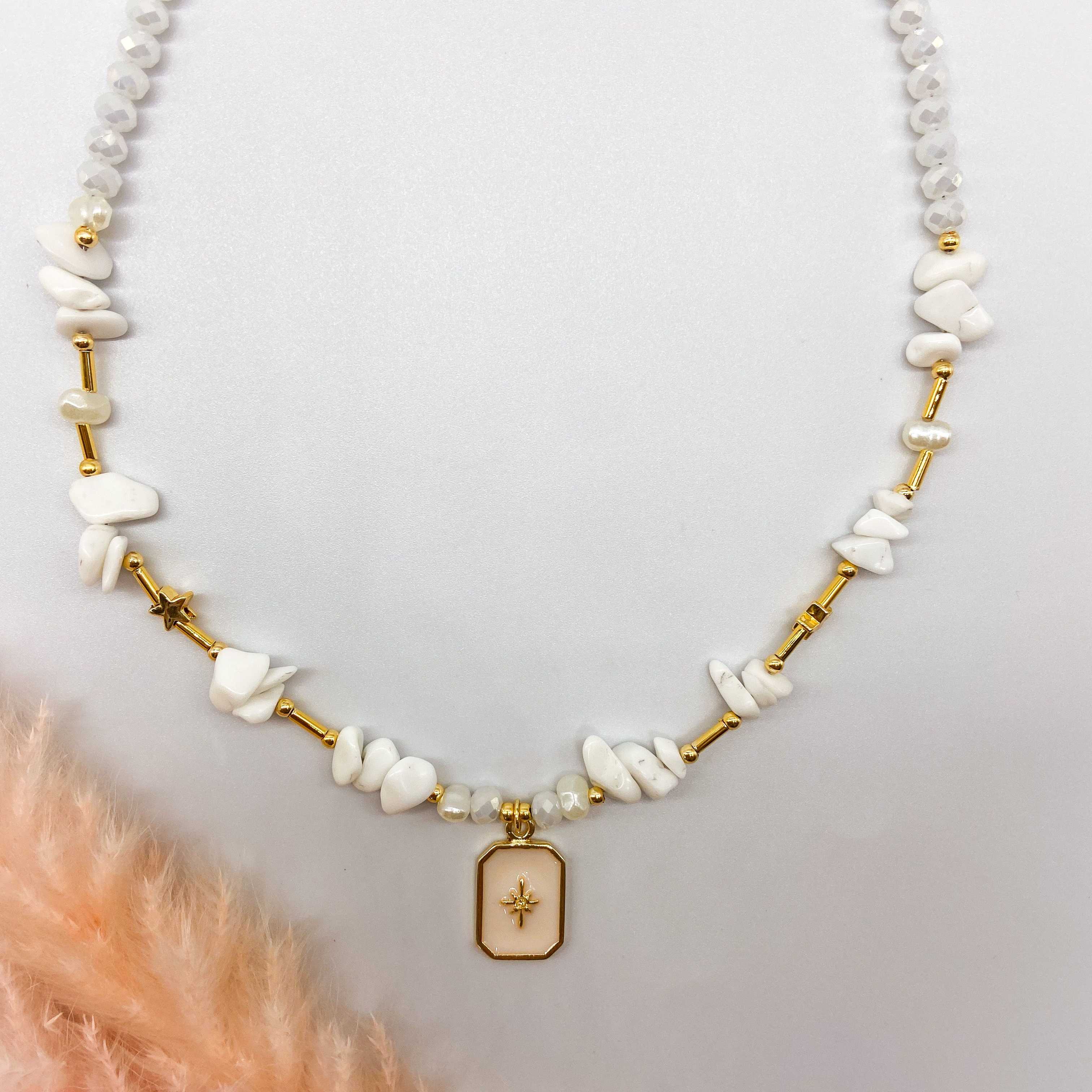 SANTORINI NECKLACE - WHITE 