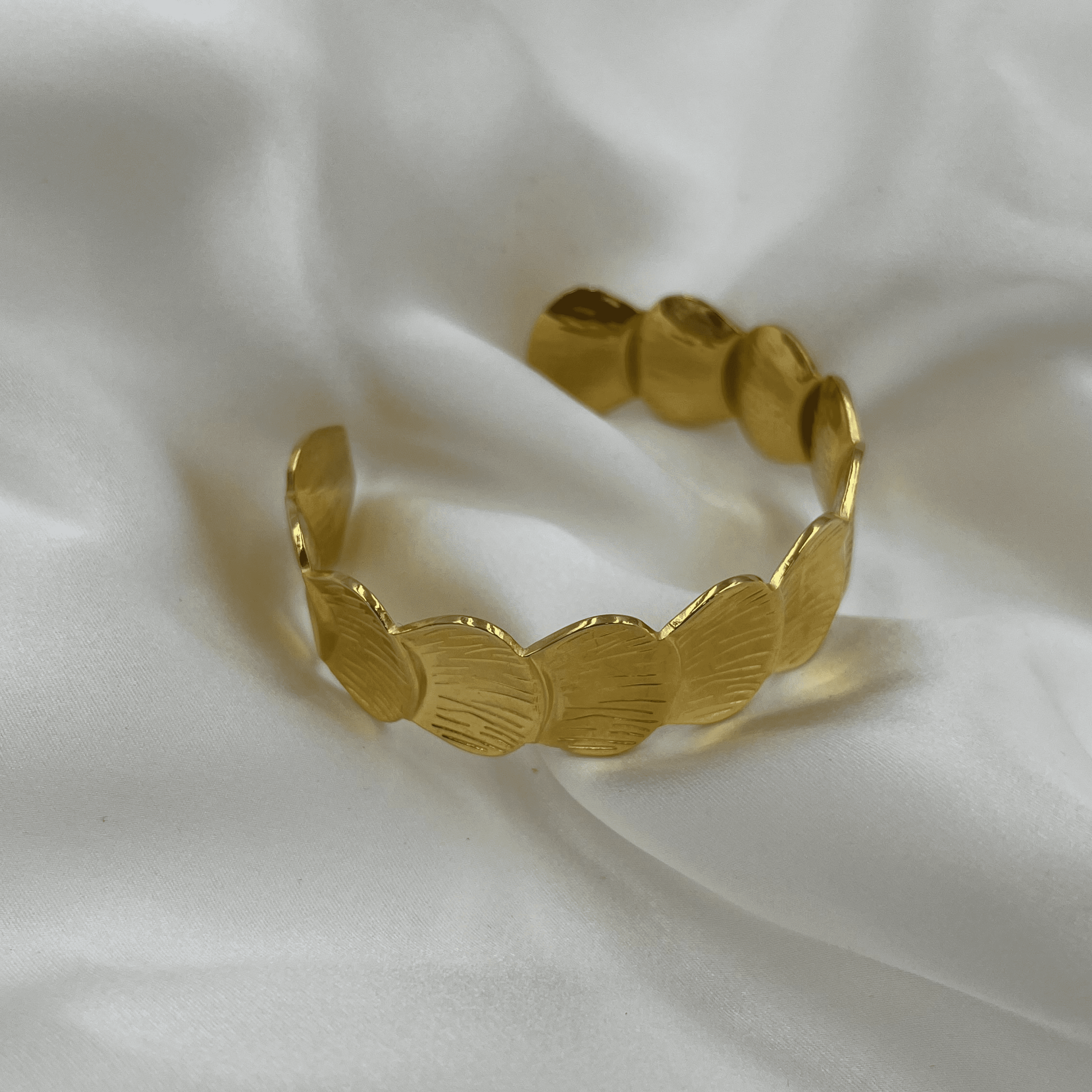 MERMAID GOLD CUFF BRACELET 