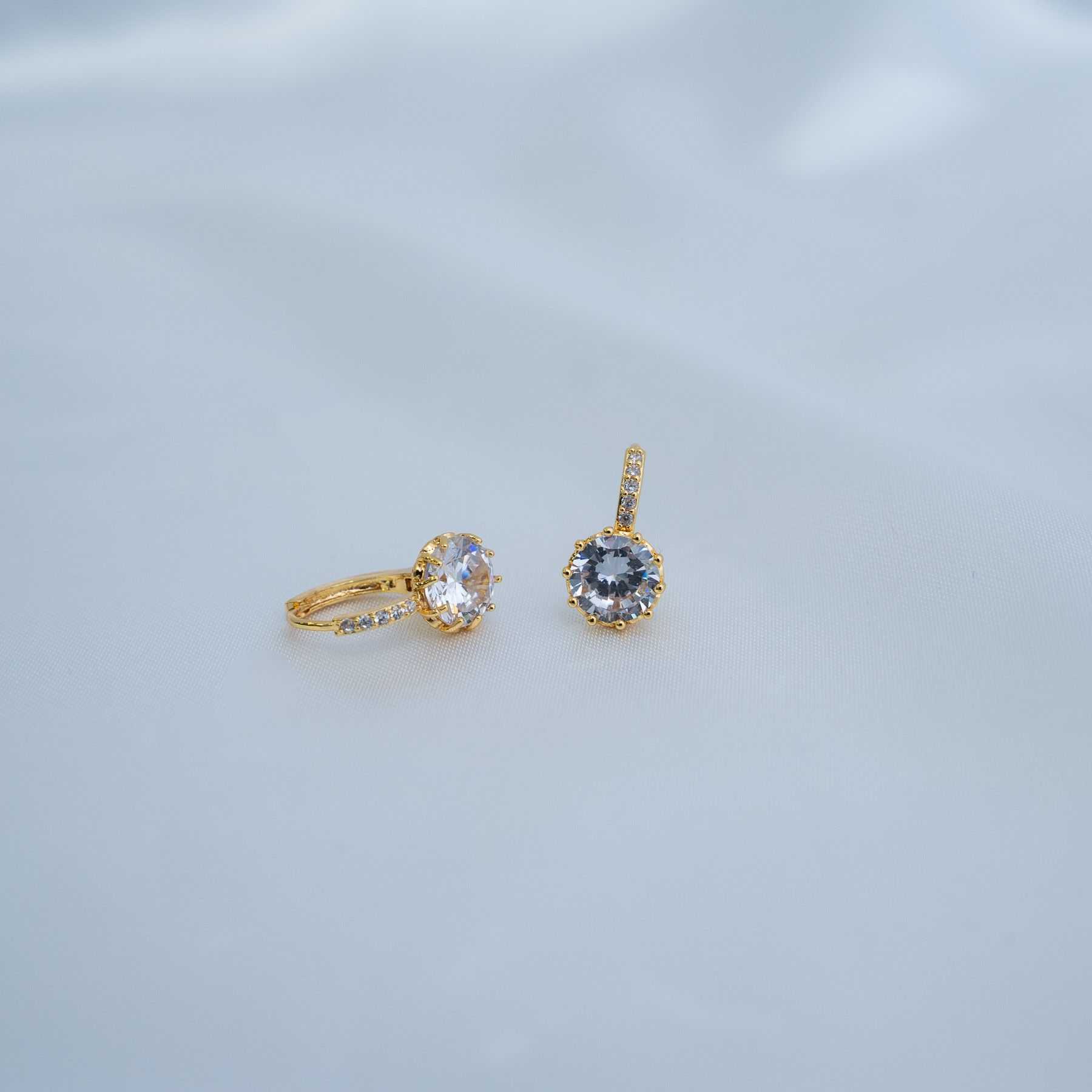TWINKLE EARRINGS - GOLD