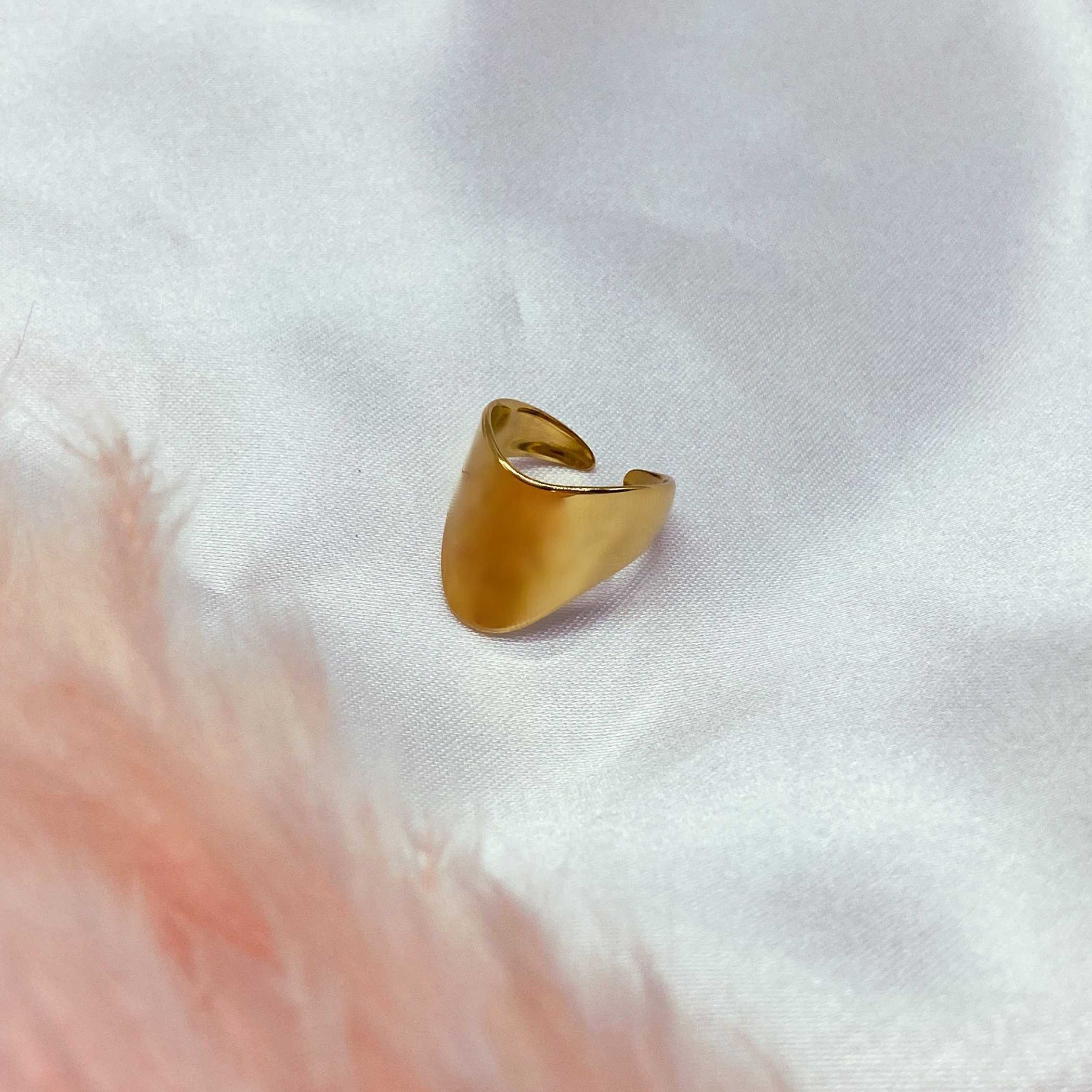 OPHELIA RING - GOLD 