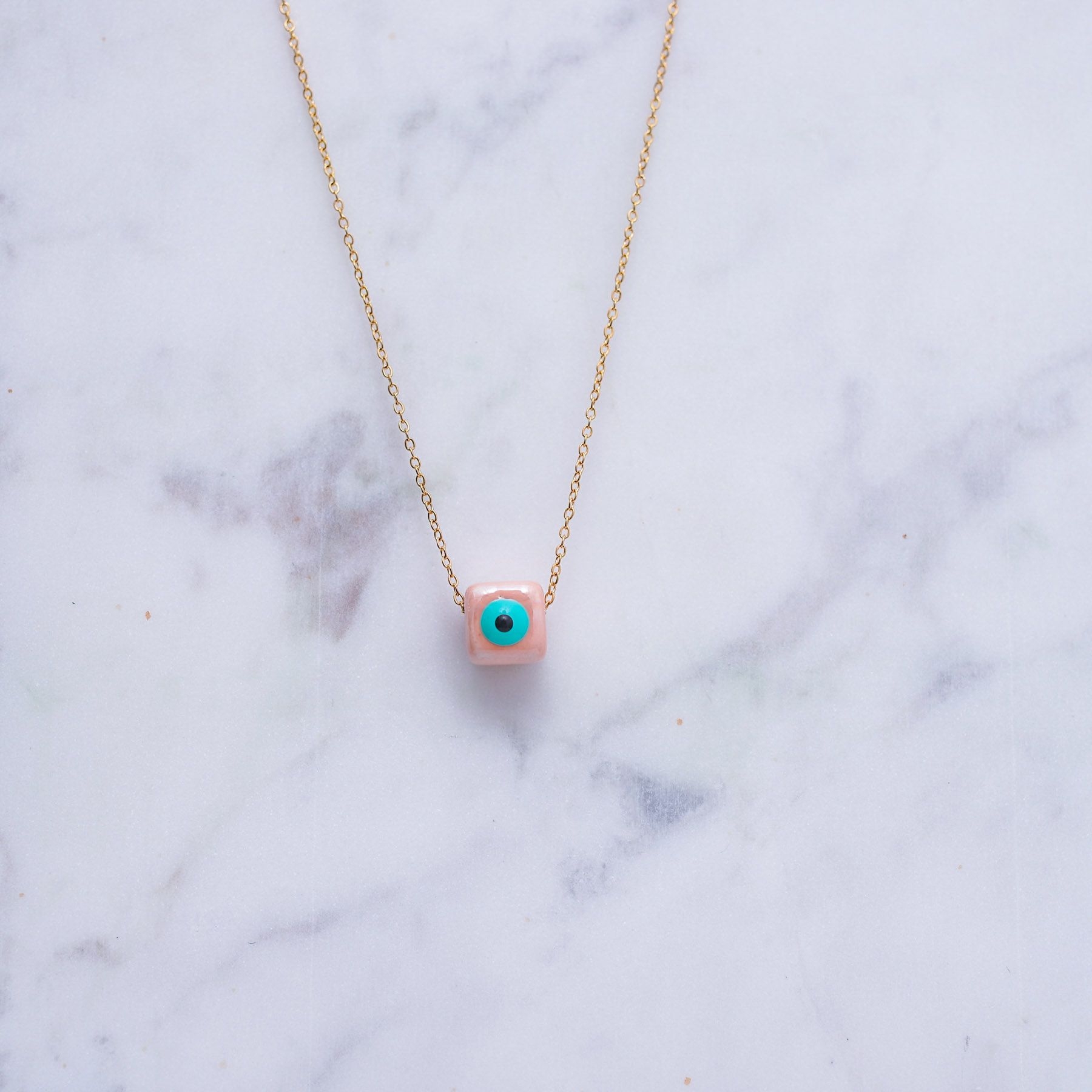 KIVOS CHARM NECKLACE - GOLD & PEARL BEIGE ' - ' ΚΥΒΟΙ