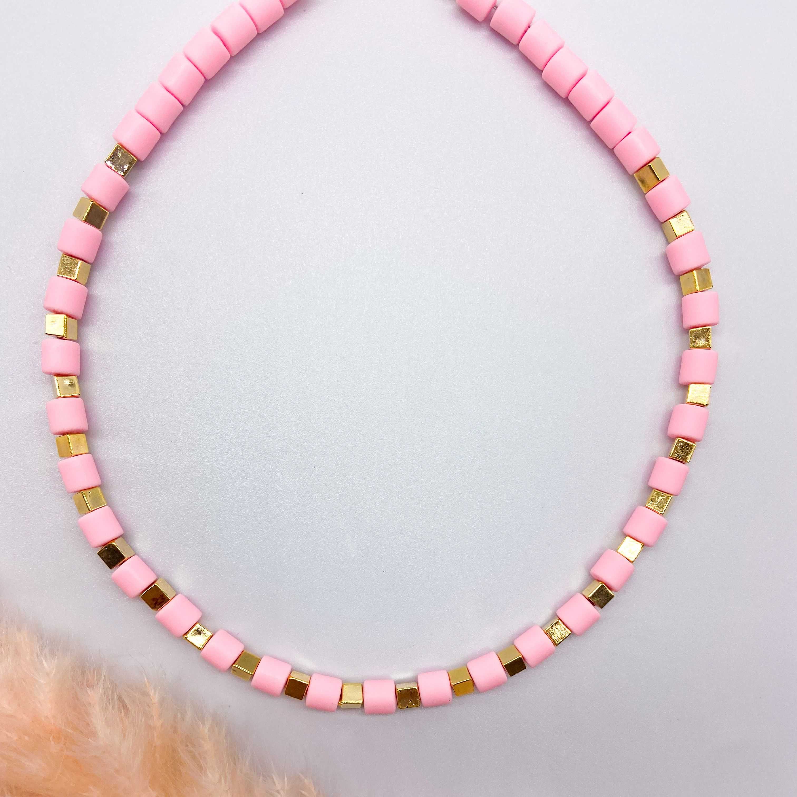 TRINIDAD NECKLACE - LIGHT PINK 