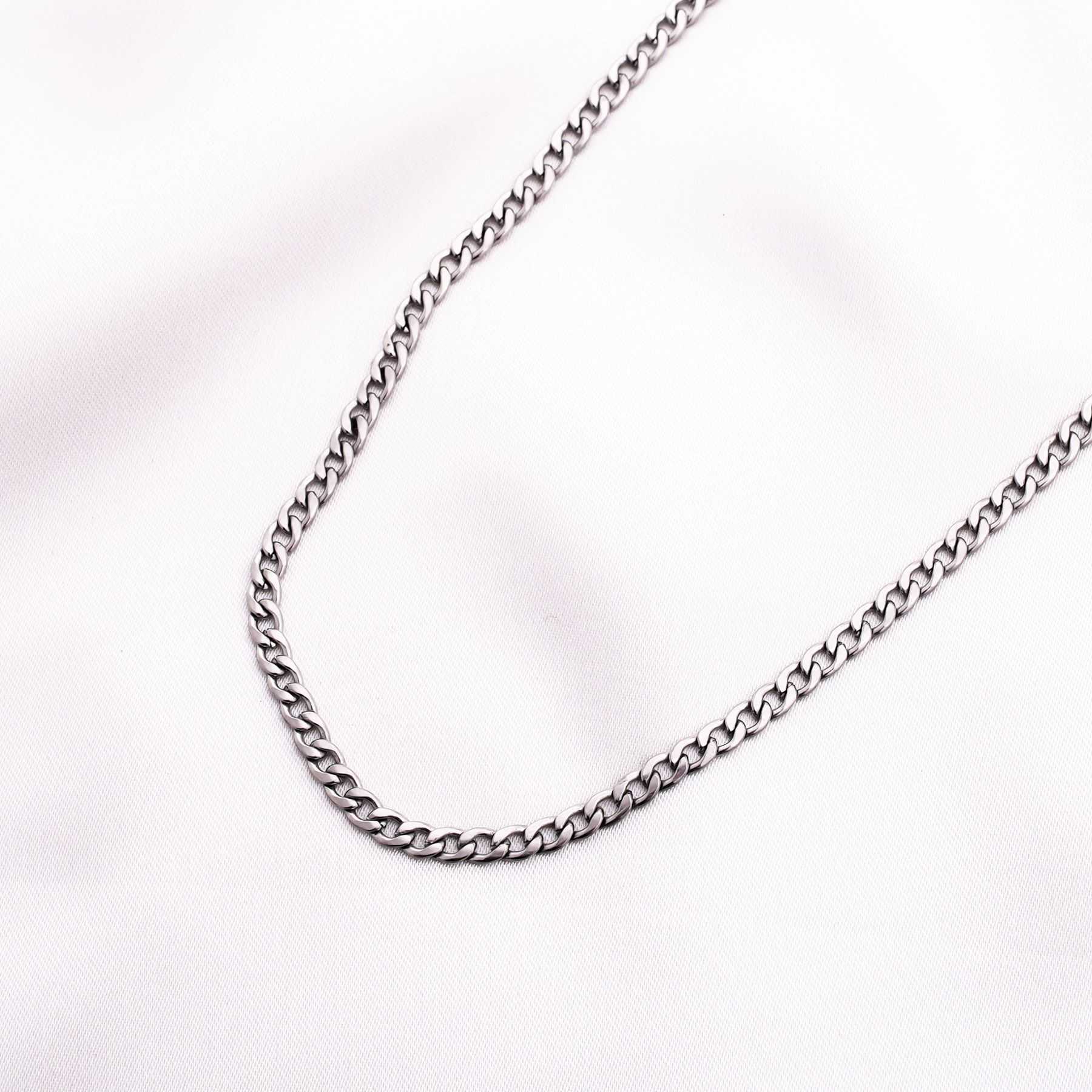 DREAM CHAIN NECKLACE - SILVER