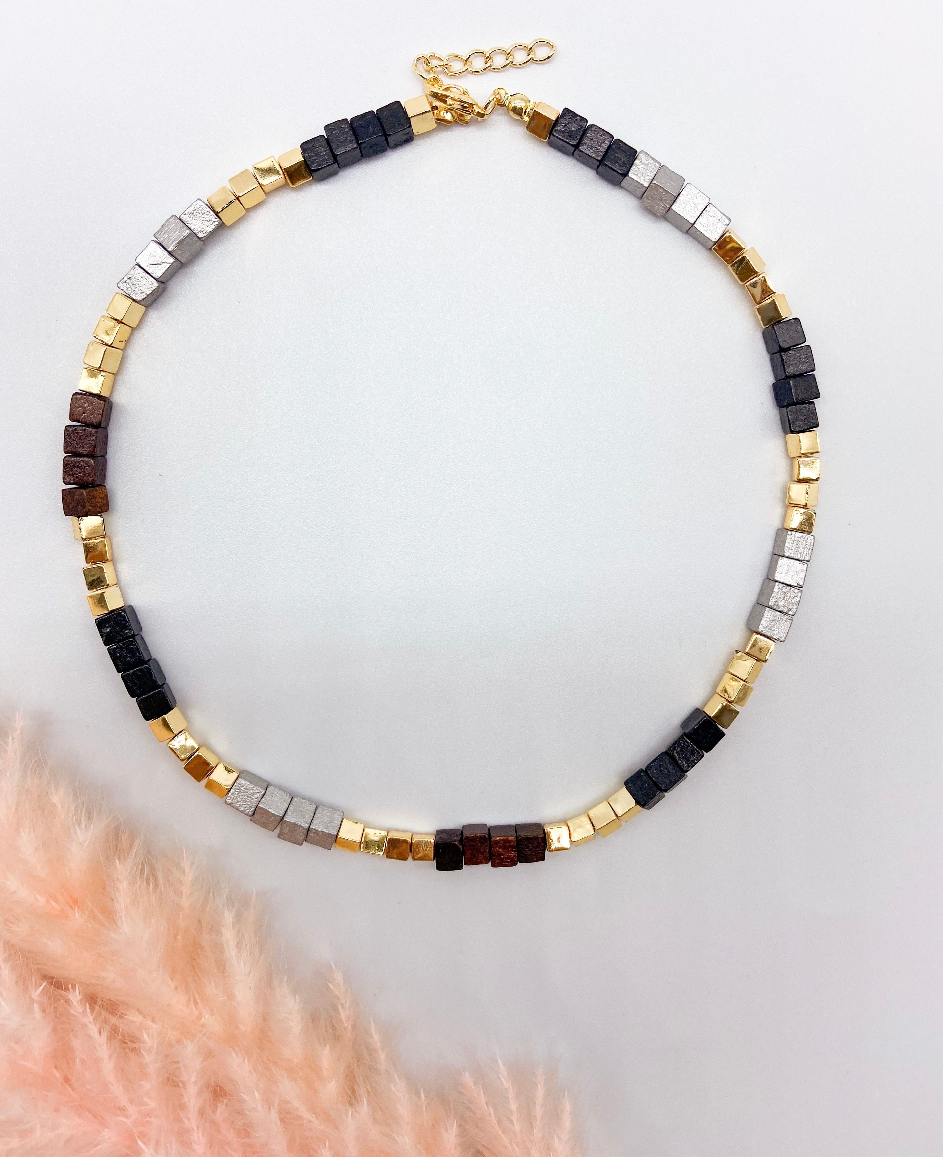 SKOPELOS NECKLACE - BROWN GREY & BLACK ' - ' ΜΕ ΧΑΝΤΡΕΣ
