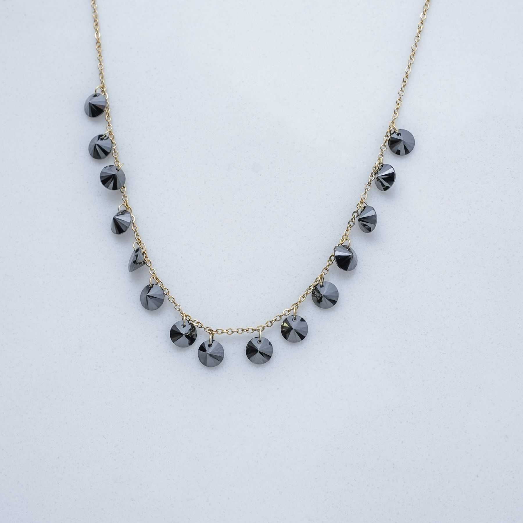SEREIN NECKLACE - GOLD & BLACK
