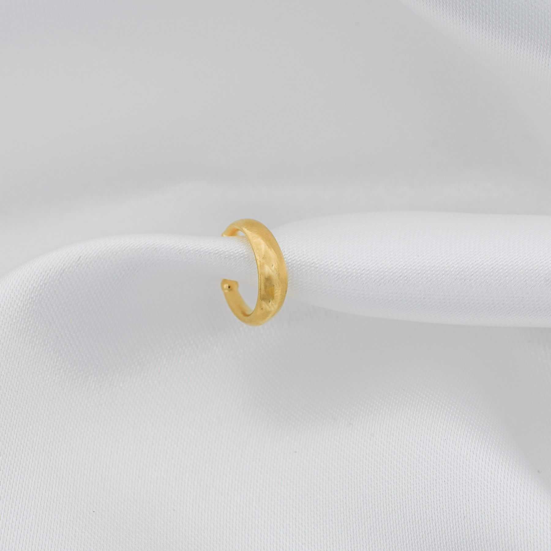 MAYA EAR CUFF - GOLD