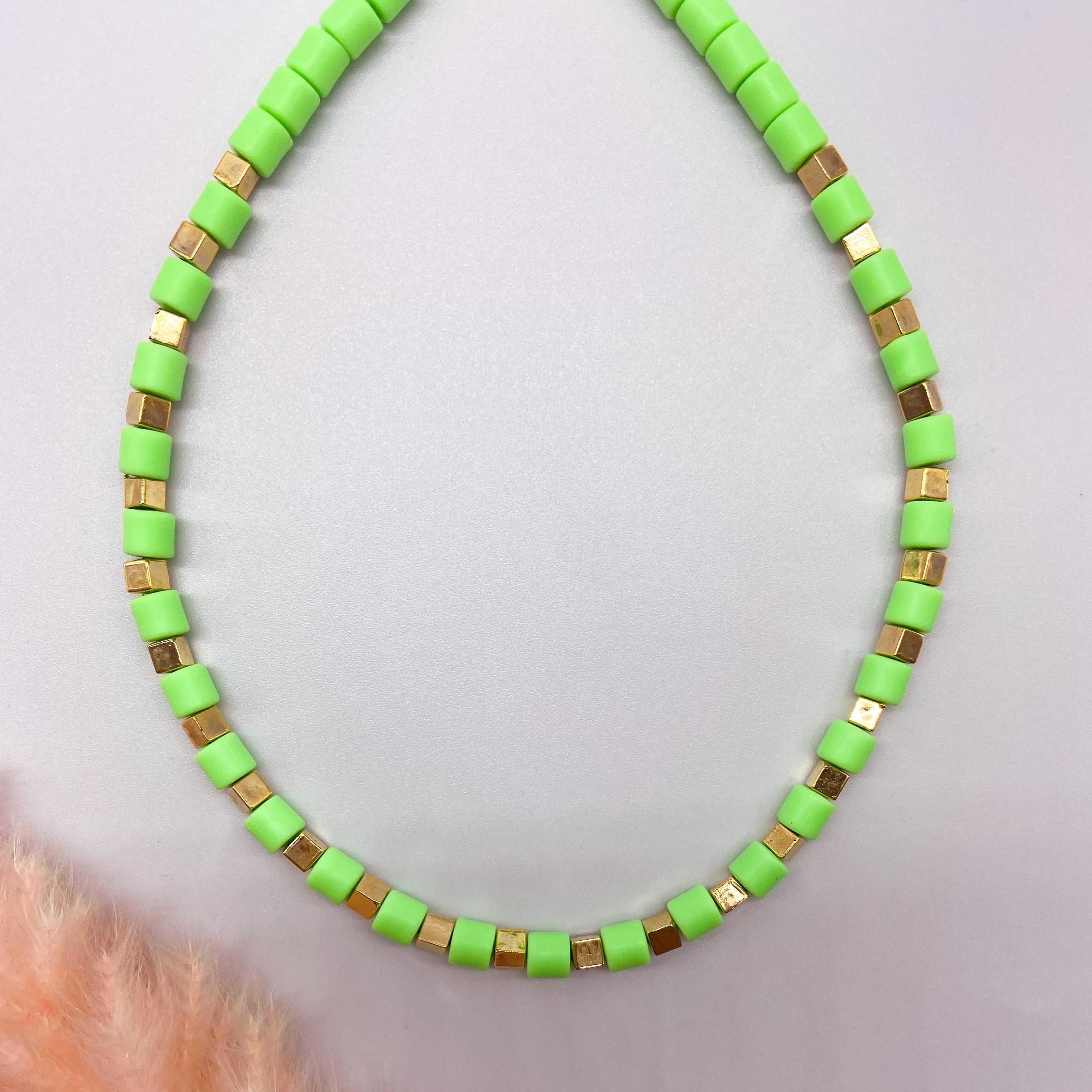 TRINIDAD NECKLACE - LIGHT GREEN 