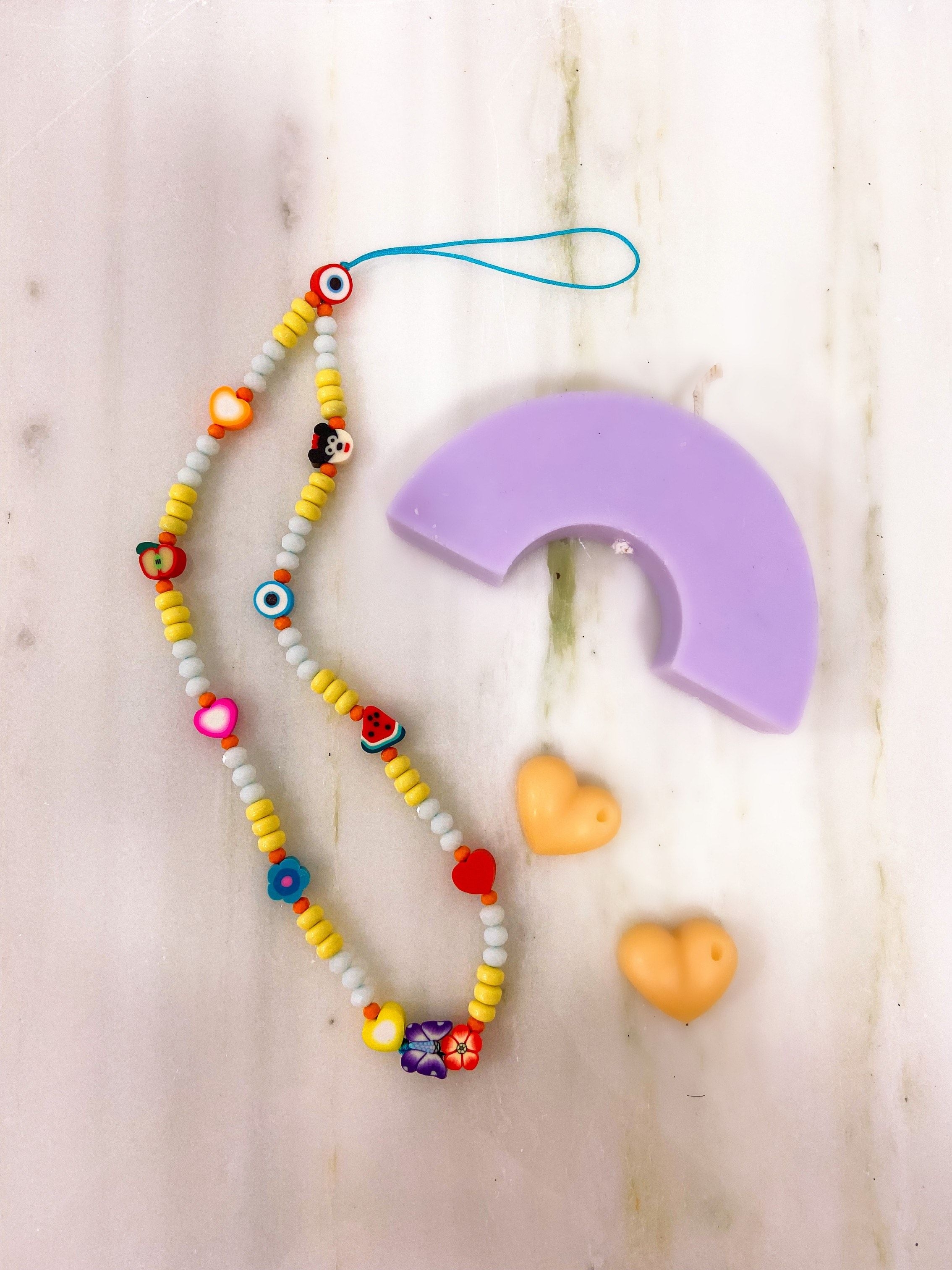 AQUAHOLIC PHONE STRAP - WHITE & YELLOW ' - ' ΑΛΥΣΙΔΕΣ ΚΙΝΗΤΟΥ