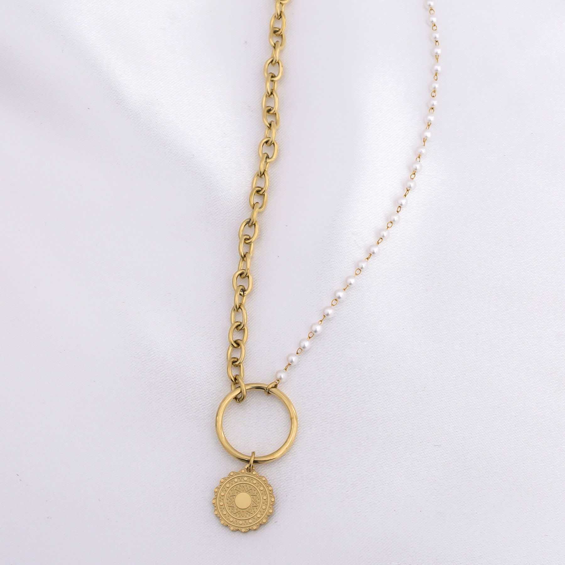 EURYDOME NECKLACE - GOLD & WHITE