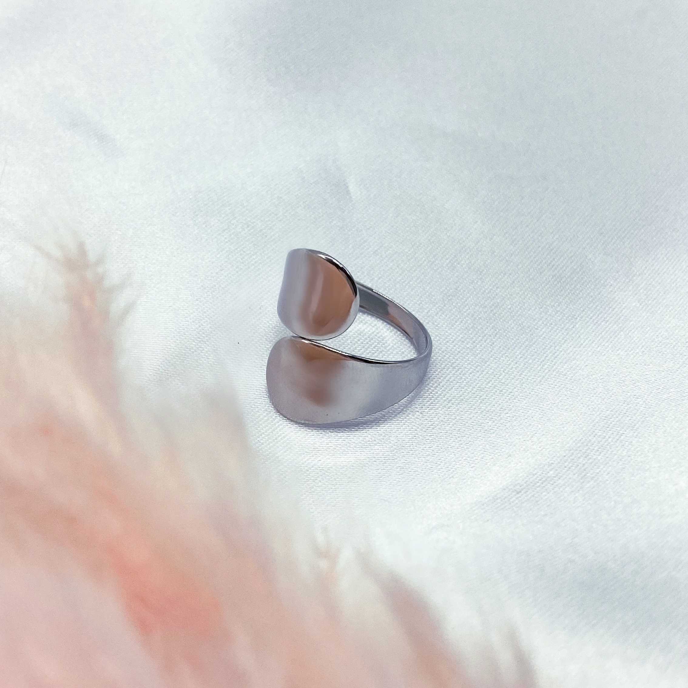 ELLIE RING - SILVER 
