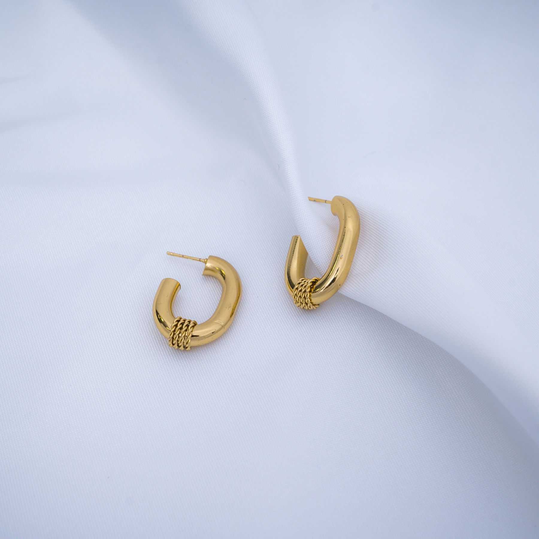 ELVINA HOOPS - GOLD 