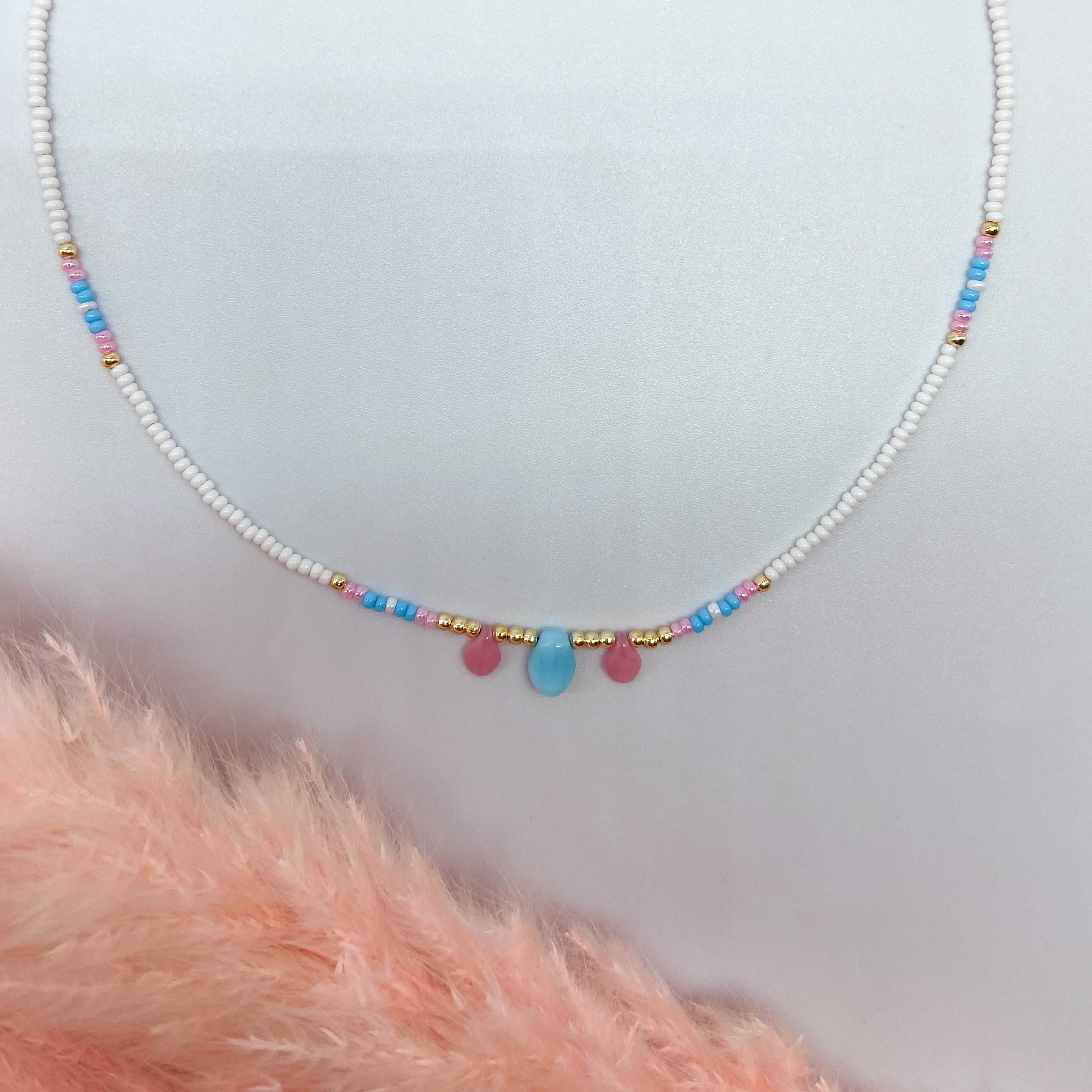 CELINE NECKLACE - WHITE 