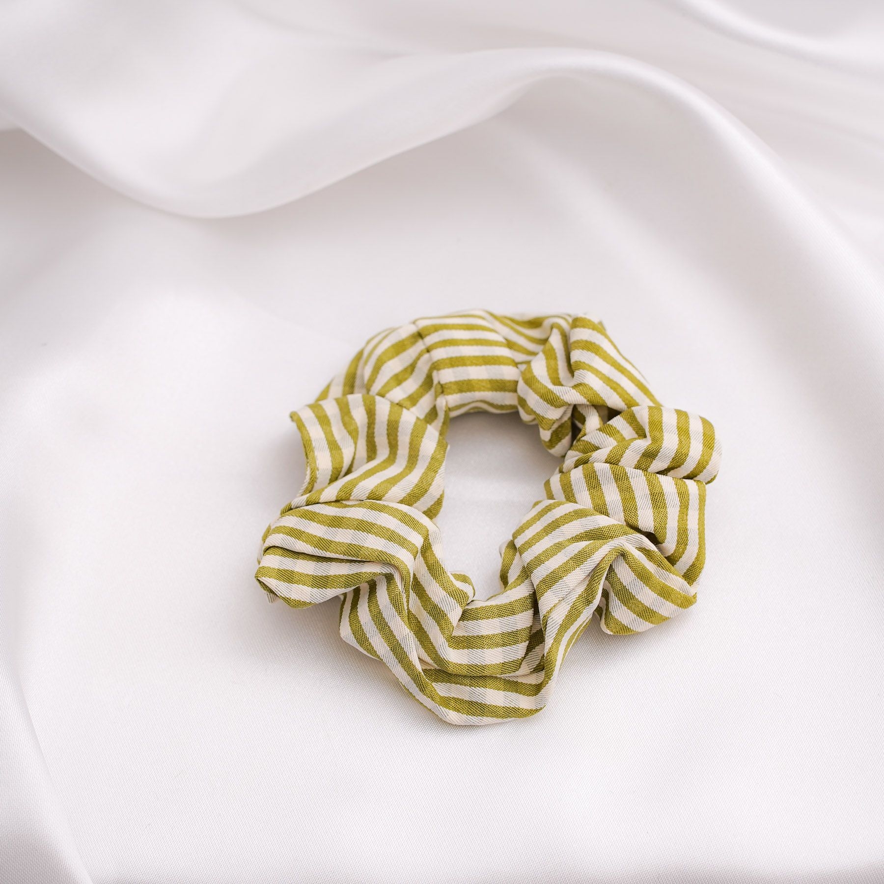 ELIZA SCRUNCHIE - GREEN  ' - ' SCRUNCHIES