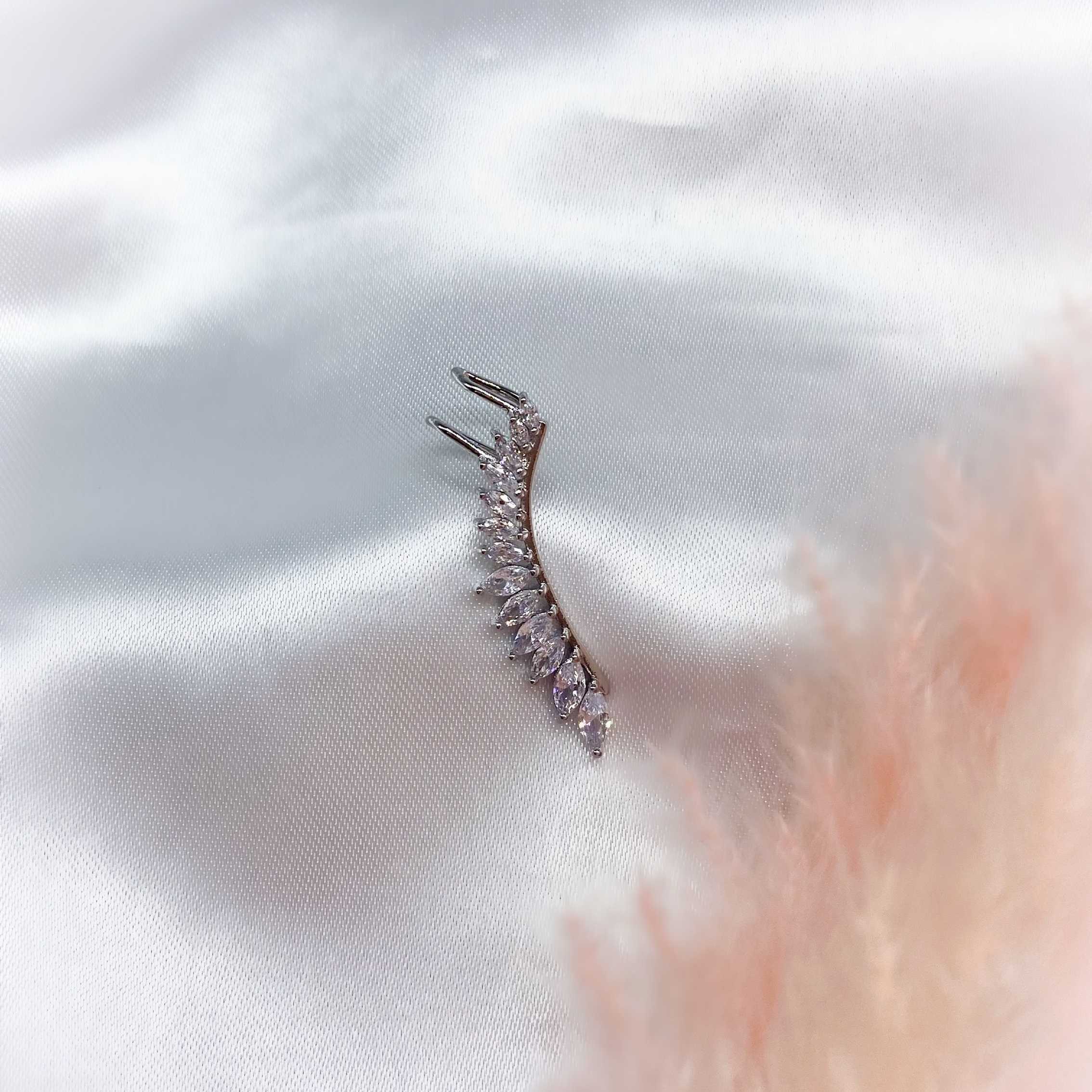 LESLIE CLIMBER EARRING - SILVER 