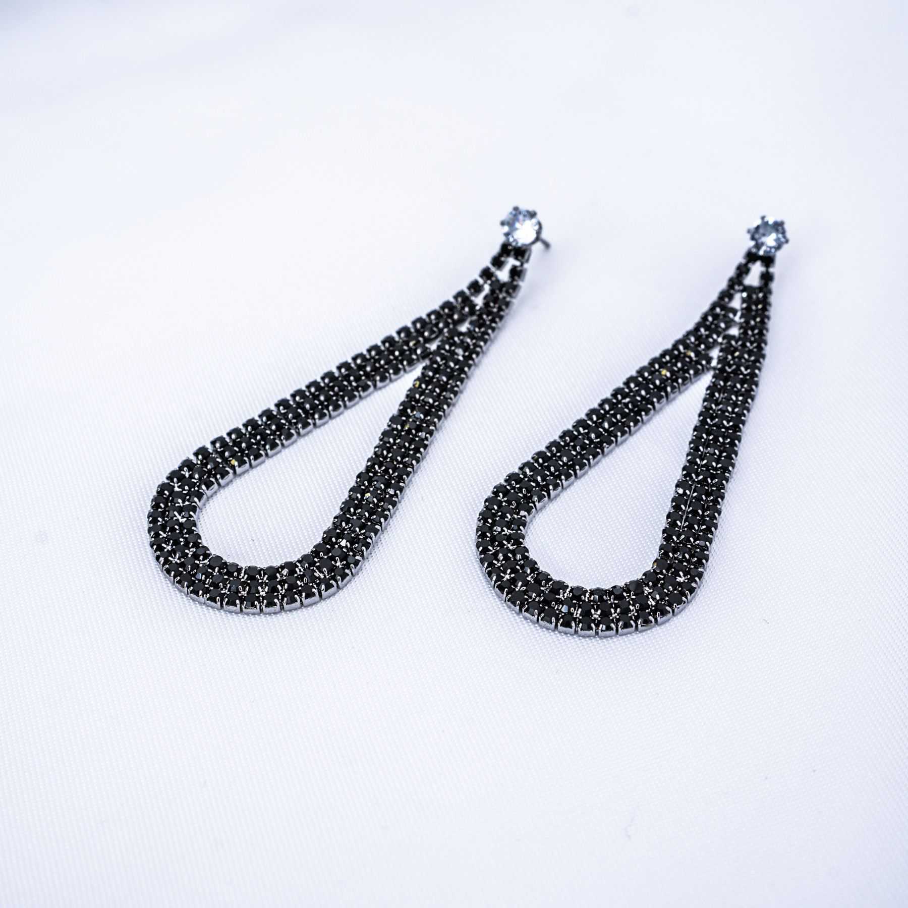 SABRINA EARRINGS - BLACK