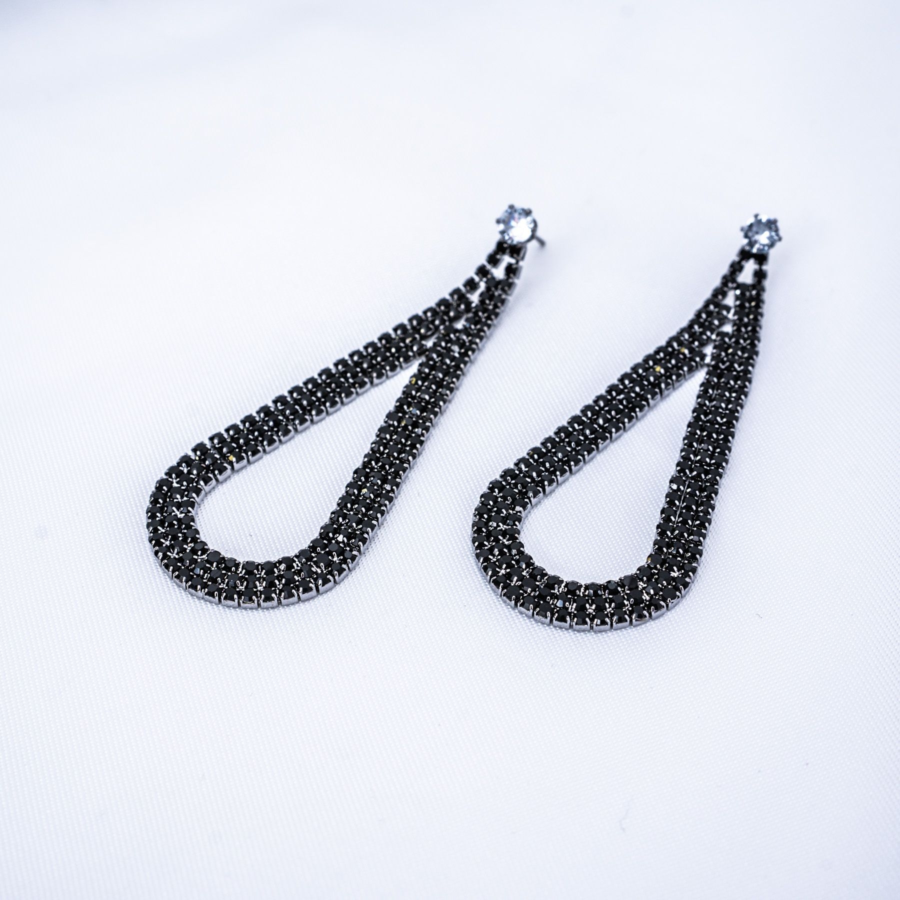 SABRINA EARRINGS - BLACK ' - ' ΚΡΕΜΑΣΤΑ