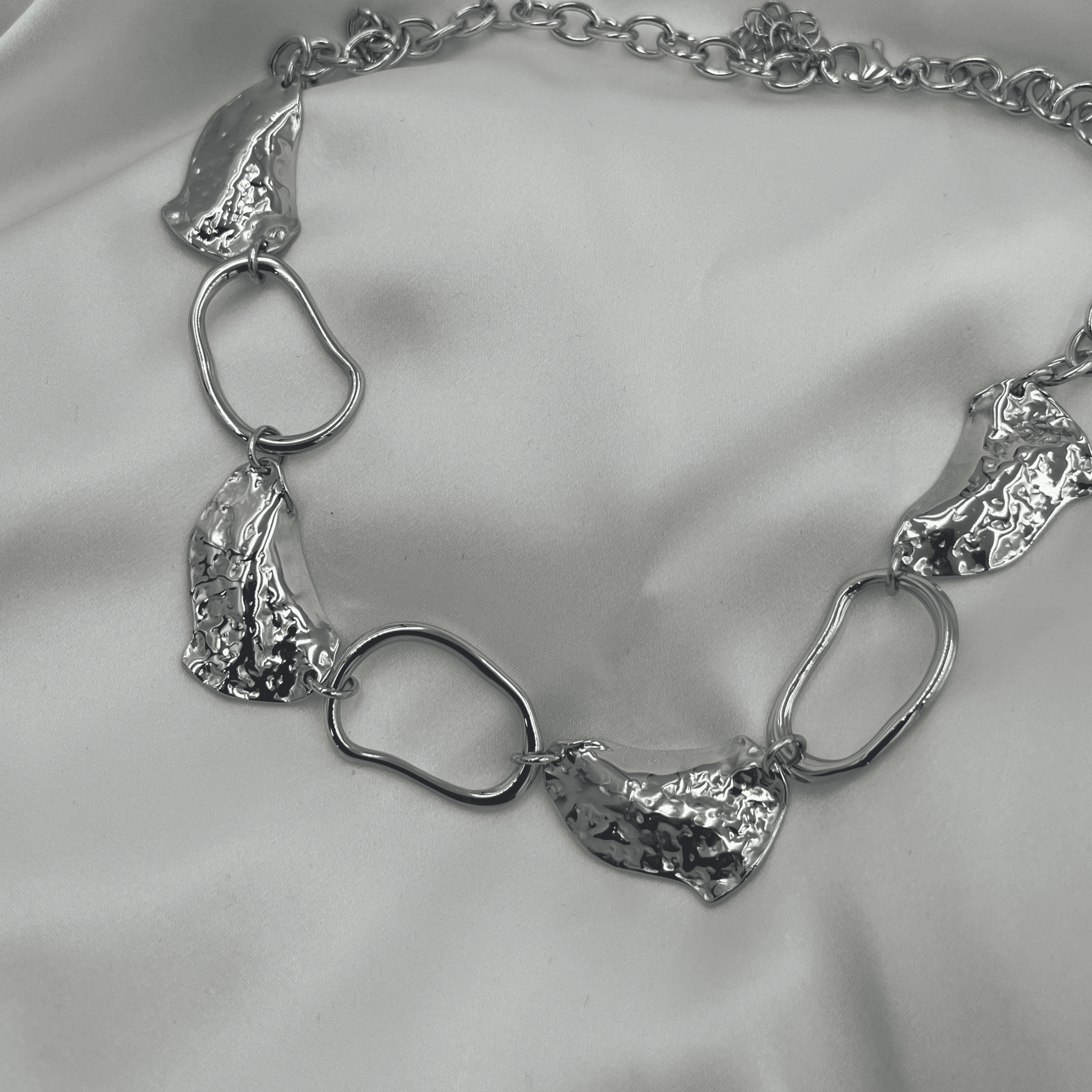 JUNE SILVER CHOCKER