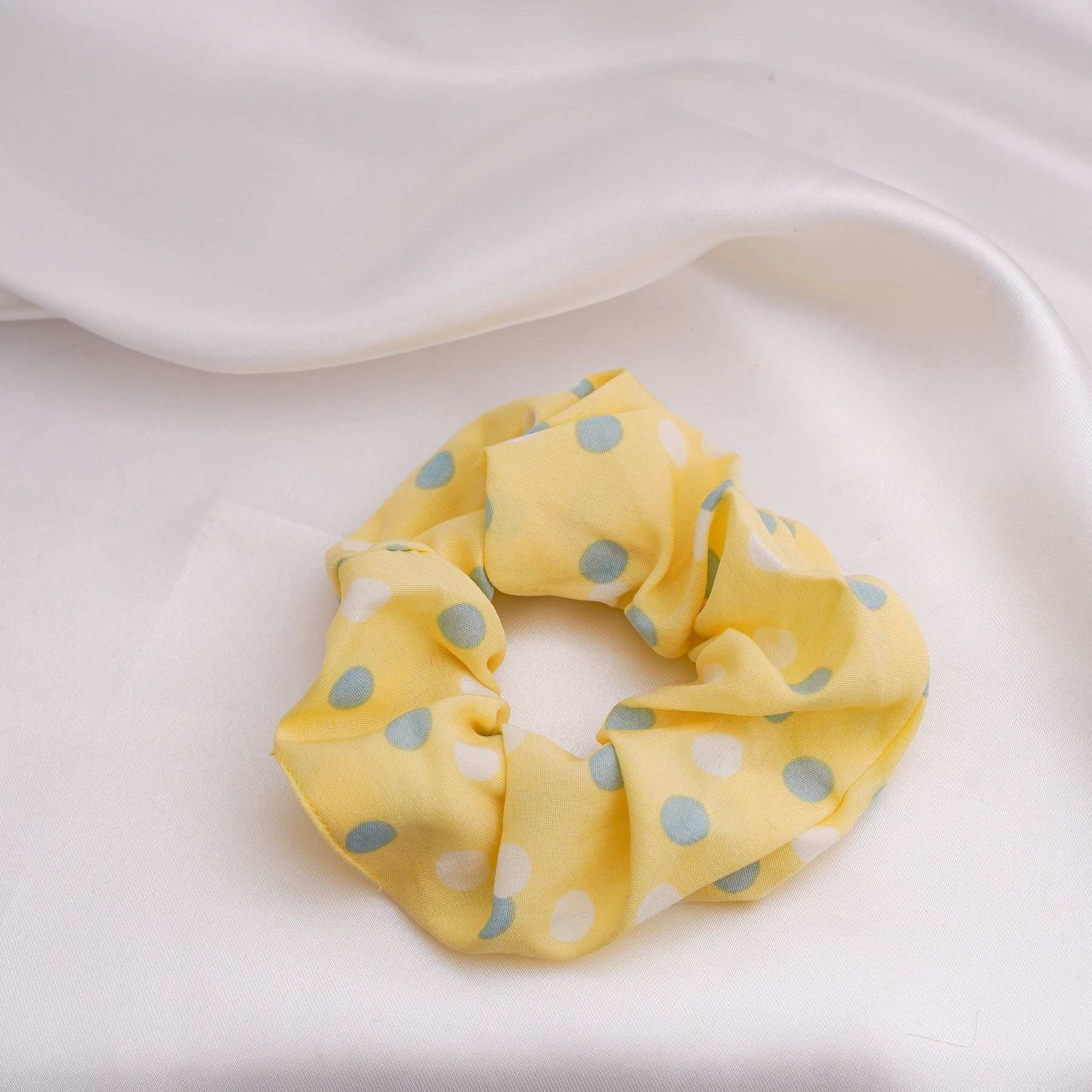 JESSIE SCRUNCHIE - YELLOW  ' - ' SCRUNCHIES