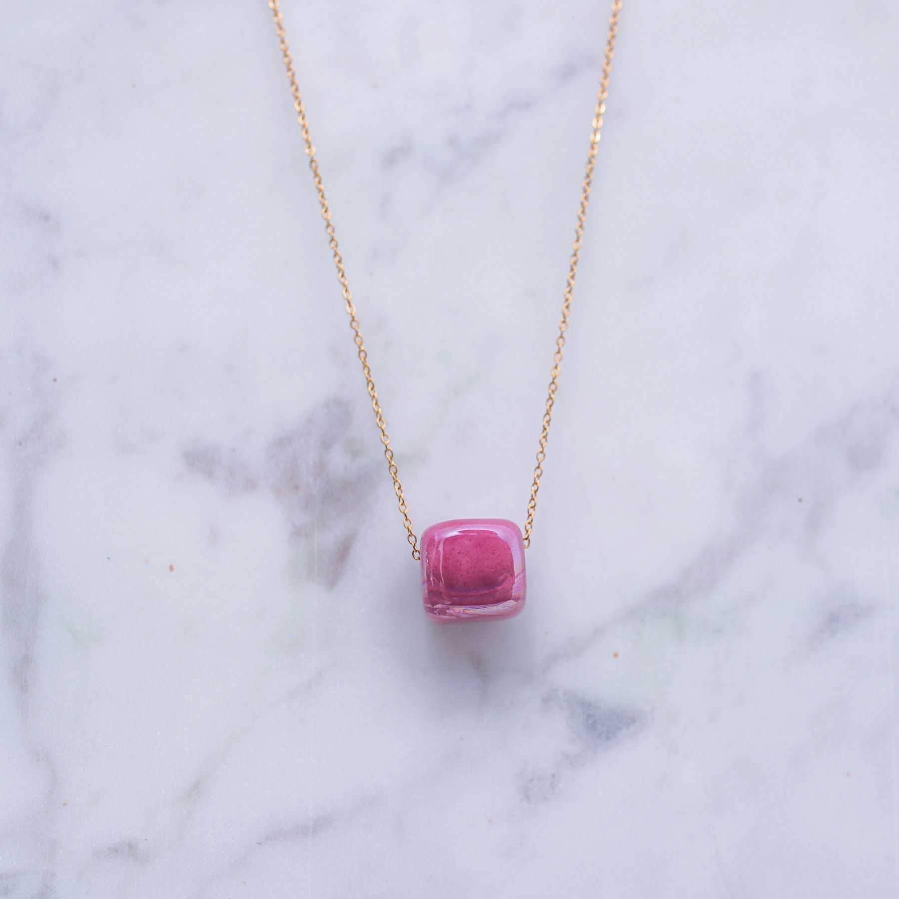 KIVOS NECKLACE - GOLD & PEARL PINK